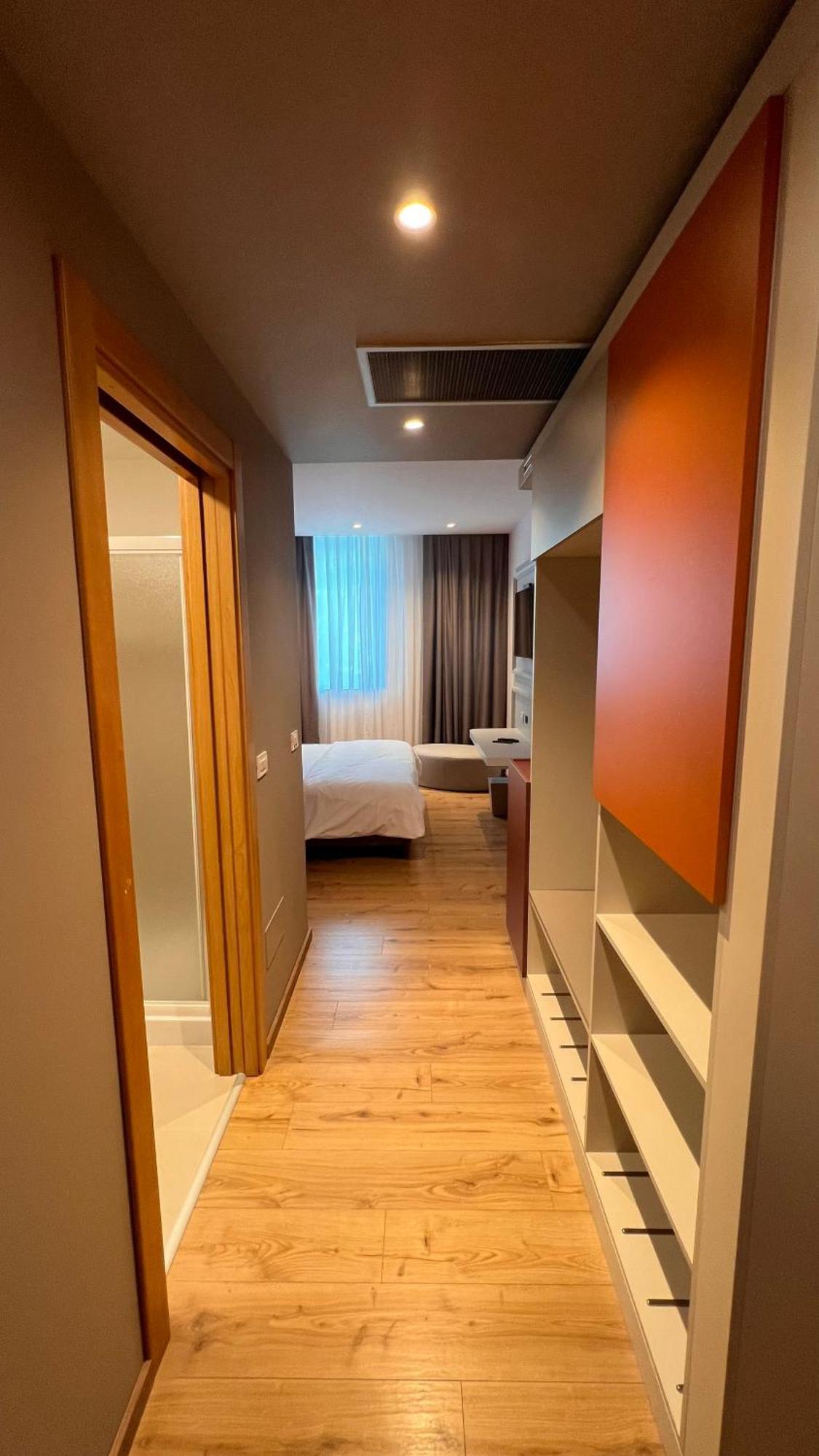 Kare Hotel Banchette D'Ivrea Bagian luar foto